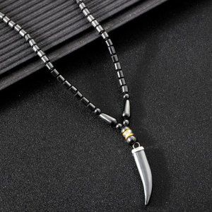 SCIMITAR NECKLACE